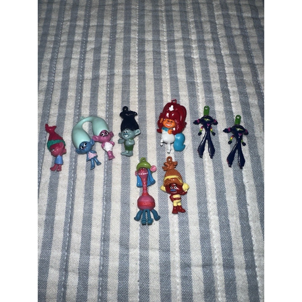 DREAMWORKS Trolls Movie Charm Figures Lot Of 8